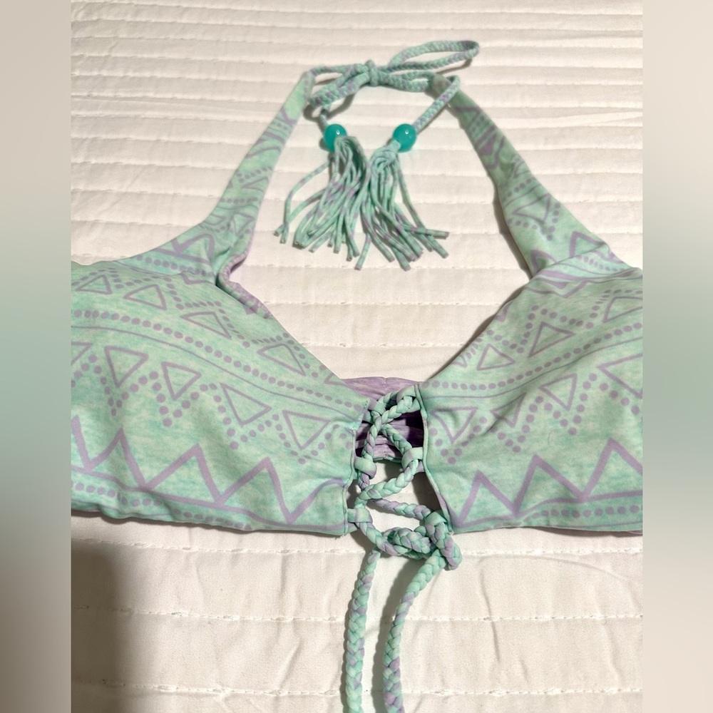 Victoria Secret Reversible Bikini - Picture 3 of 7